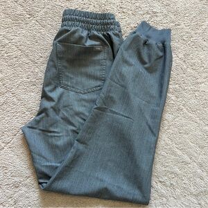 Figs Technical Collection Grey Tapered Leg Scrub Pants Women’s Size M/T